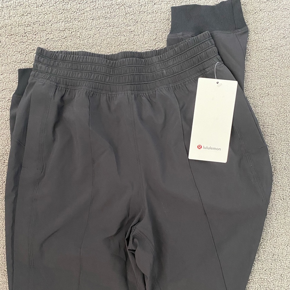 Lululemon Wanderer Jogger NWT